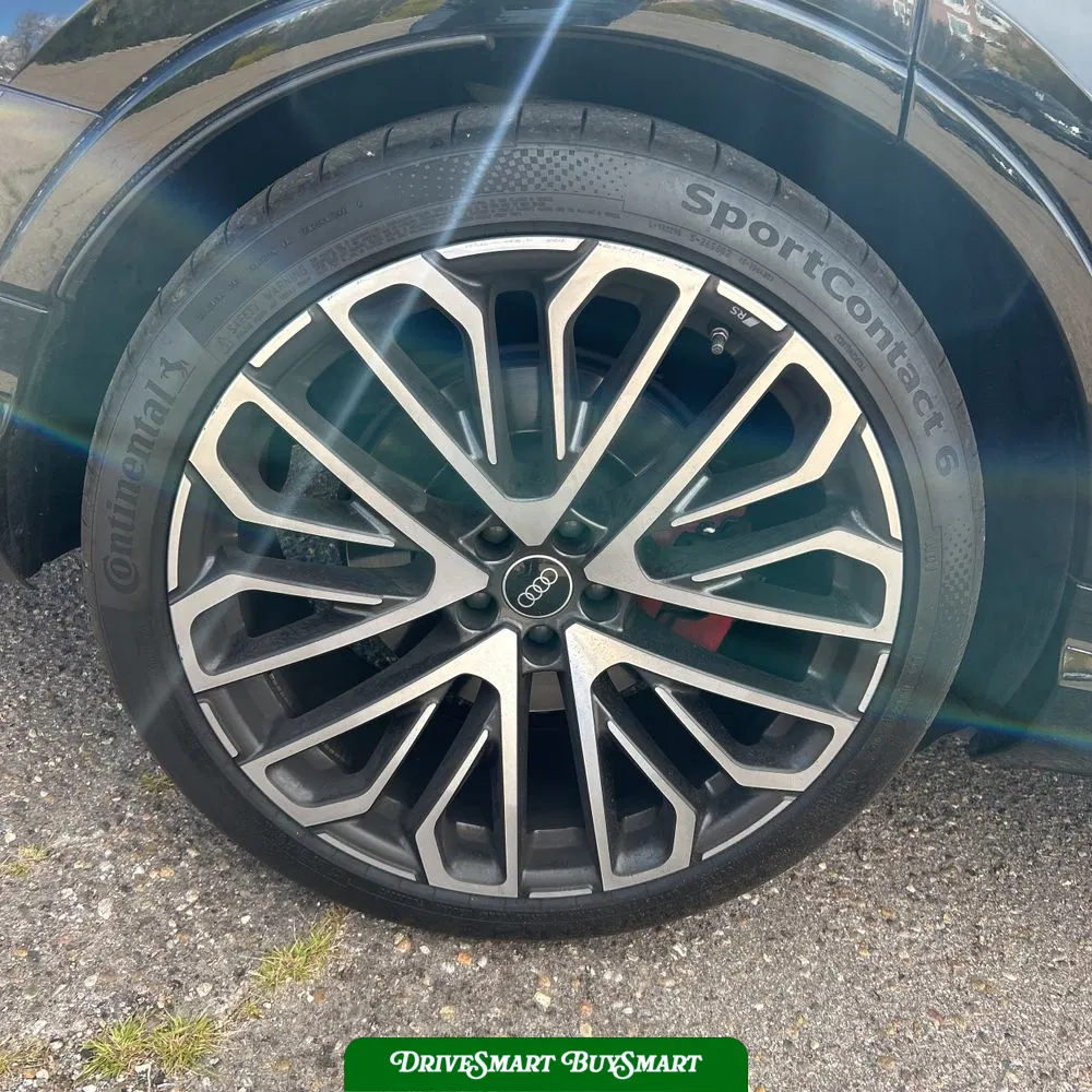 2025 Audi SQ7 Prestige