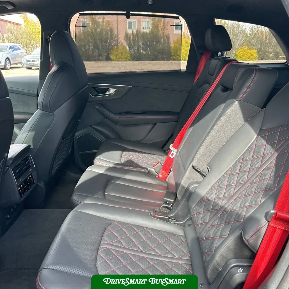 2025 Audi SQ7 Prestige