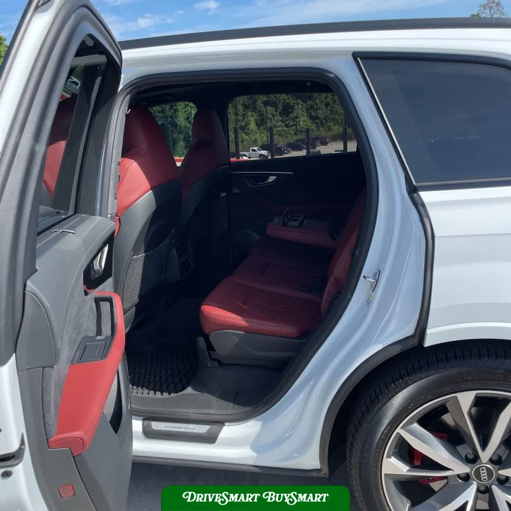 2023 Audi SQ7 Prestige