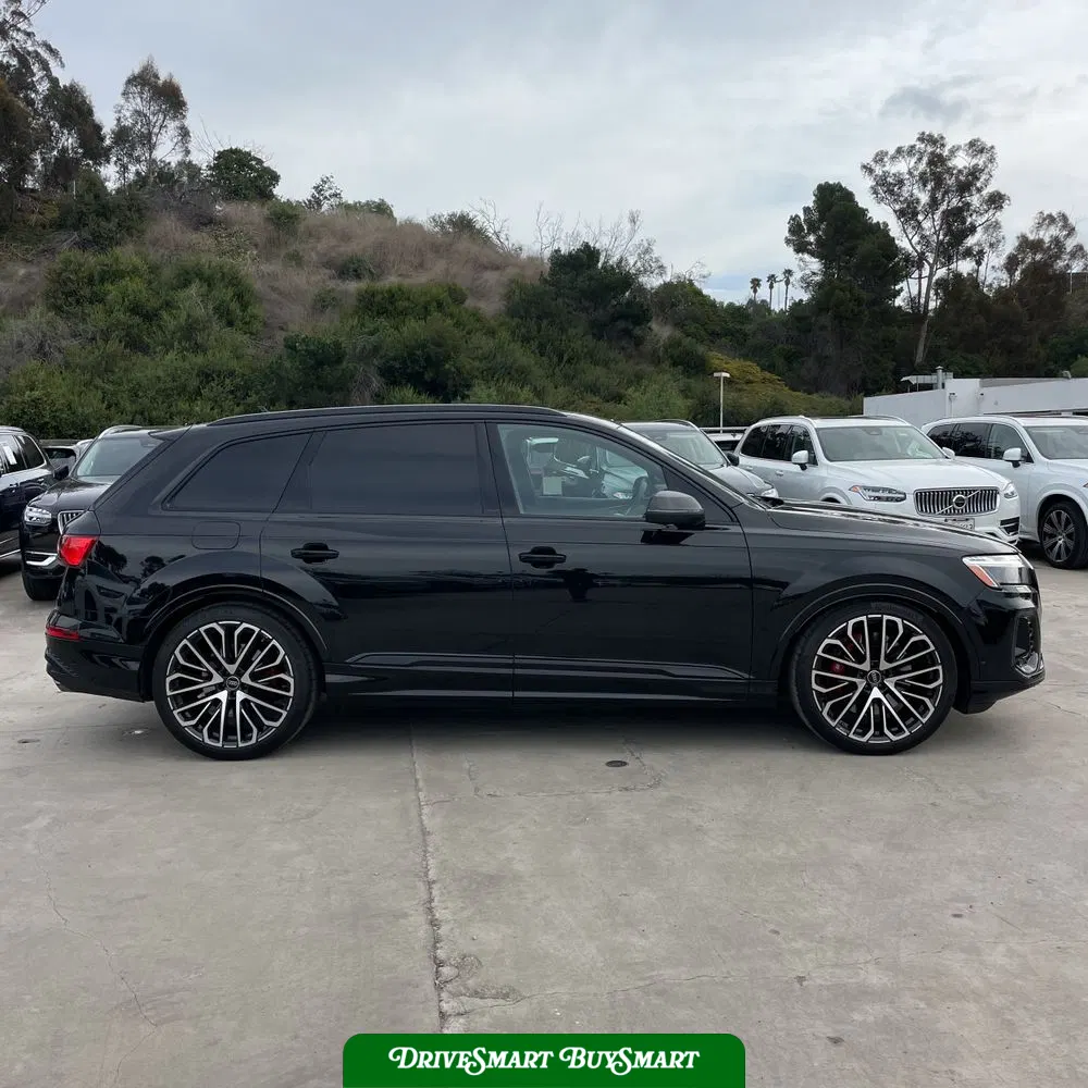 2025 Audi SQ7 Prestige