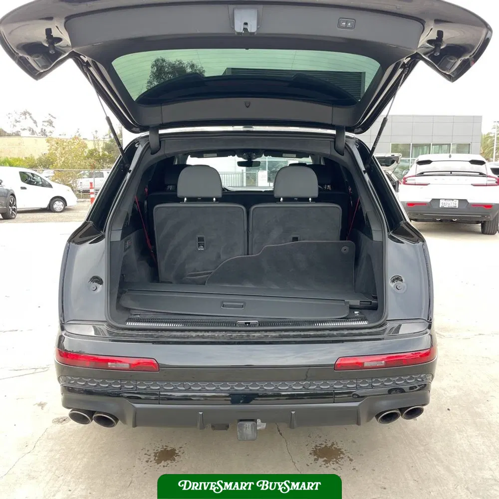 2025 Audi SQ7 Prestige