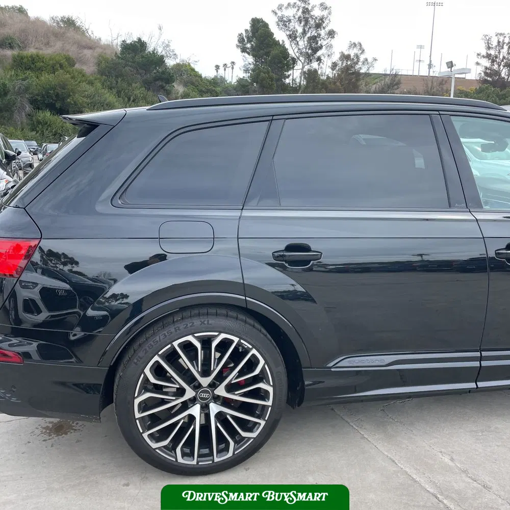 2025 Audi SQ7 Prestige