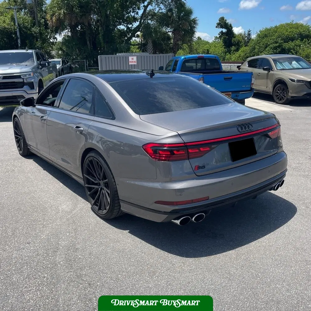 2020 Audi S8