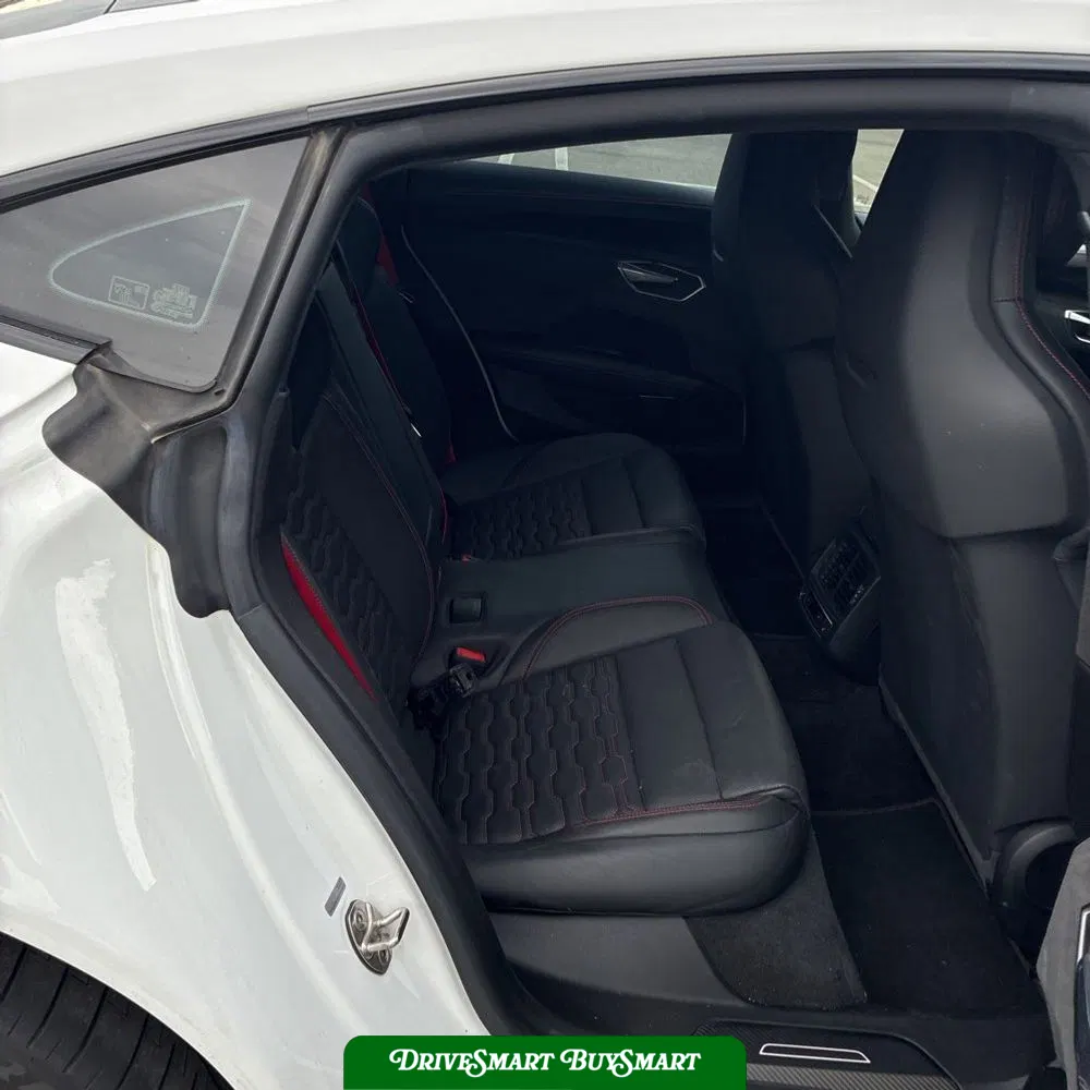 2022 Audi e-tron GT RS