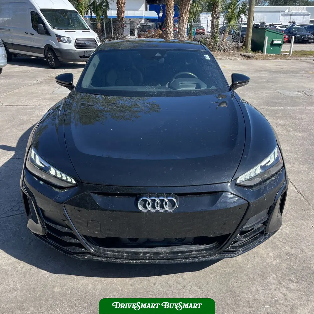 2022 Audi e-tron GT RS