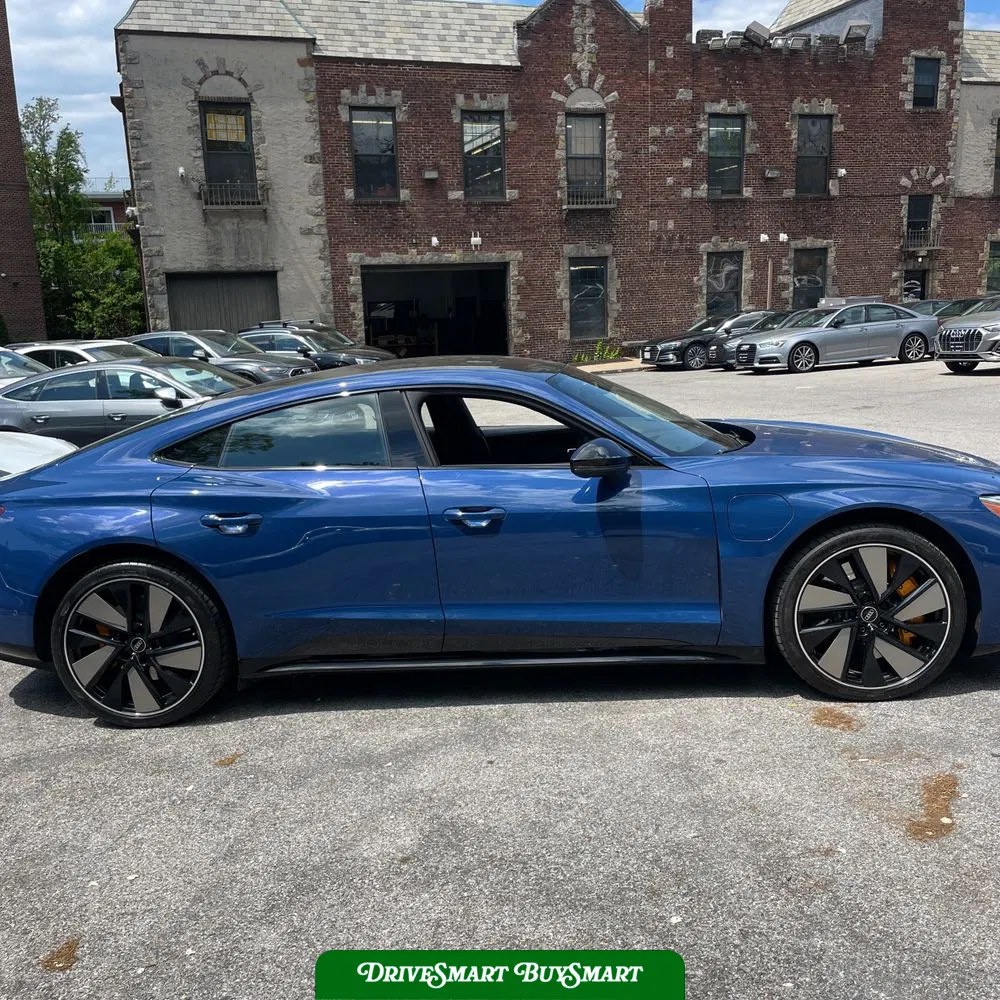2022 Audi e-tron GT RS