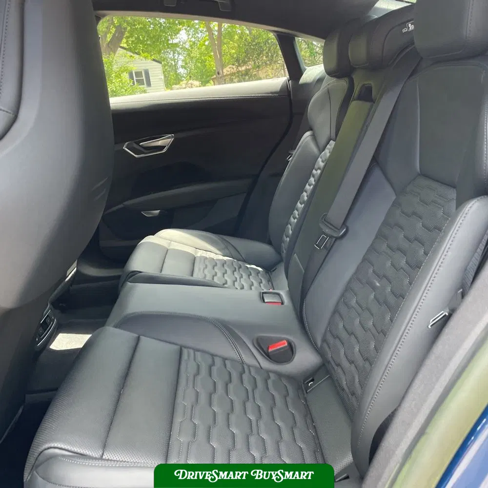 2022 Audi e-tron GT RS