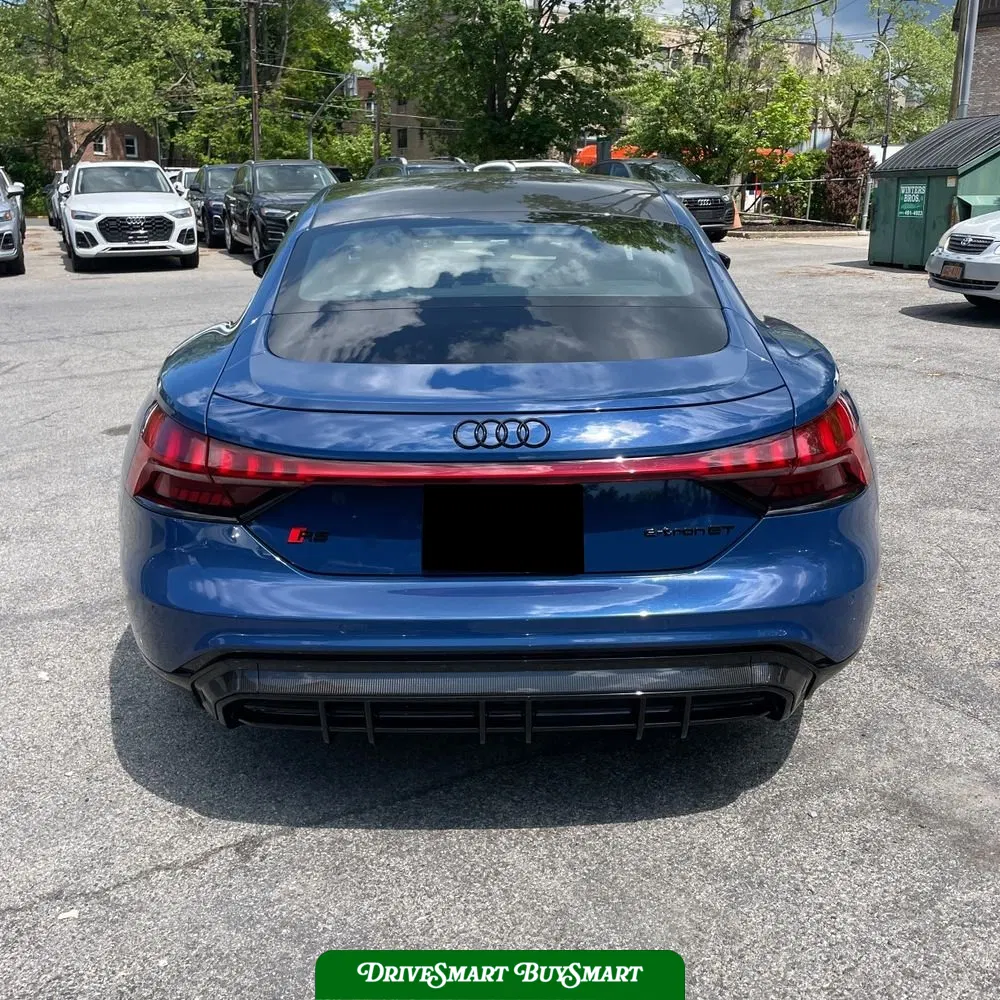 2022 Audi e-tron GT RS