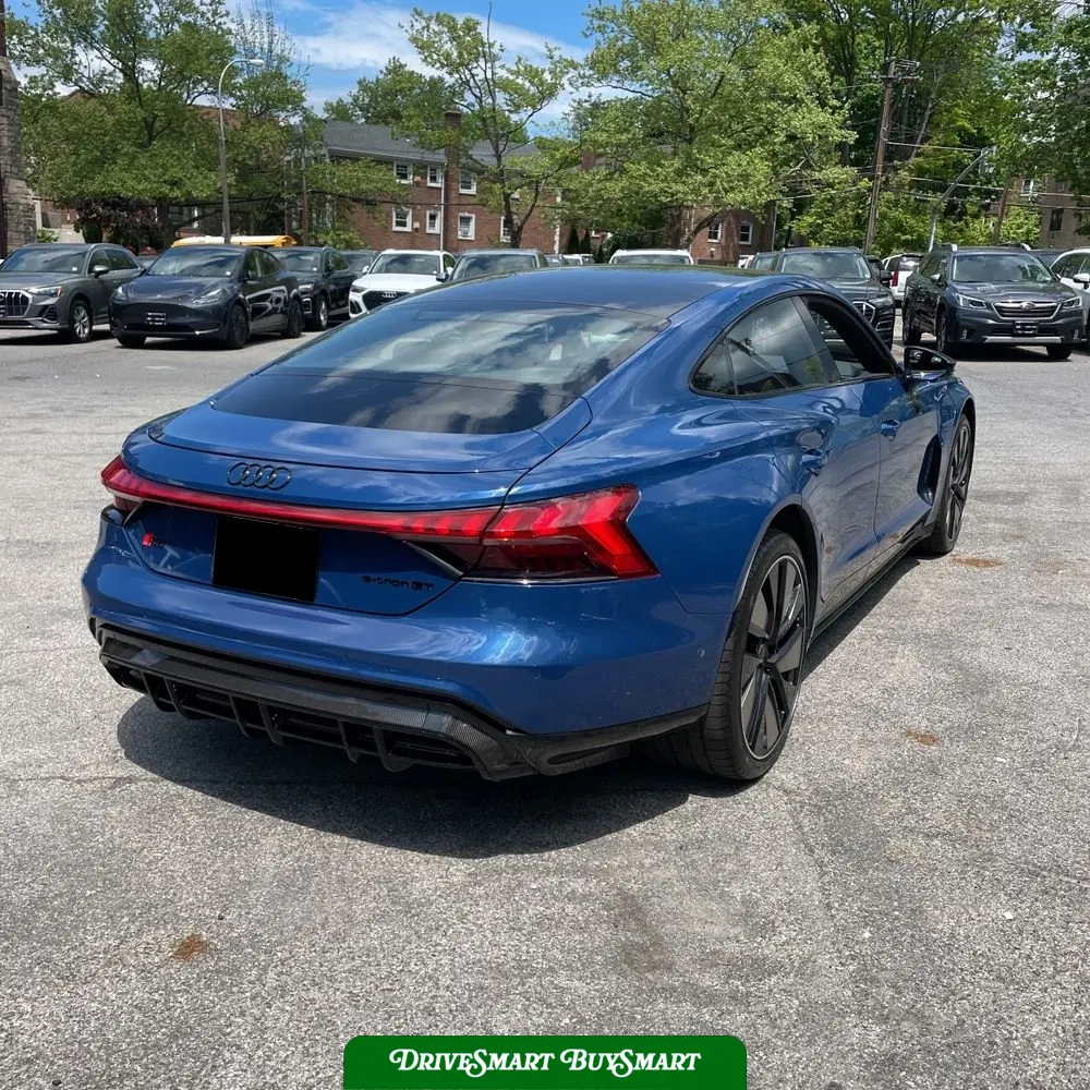 2022 Audi e-tron GT RS