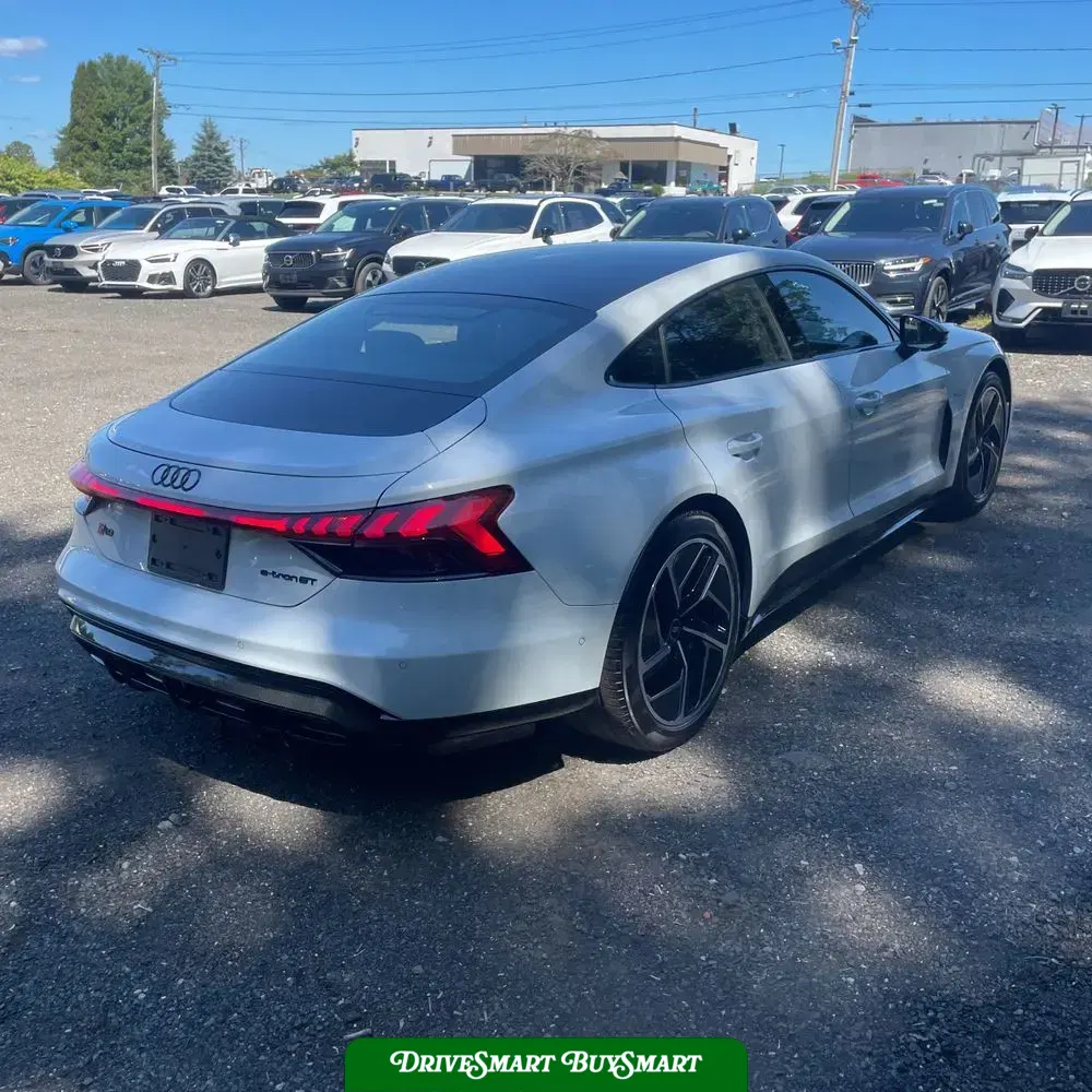 2023 Audi e-tron GT RS