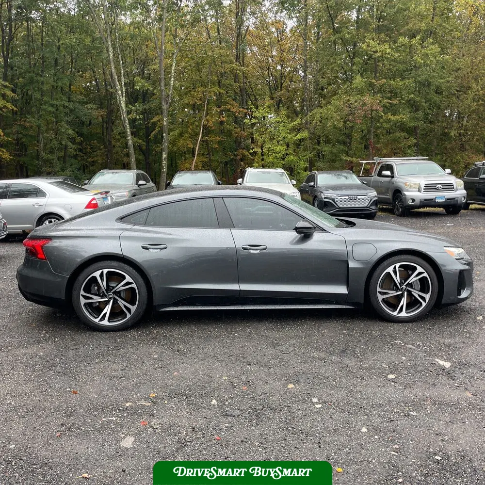 2023 Audi e-tron GT Premium Plus