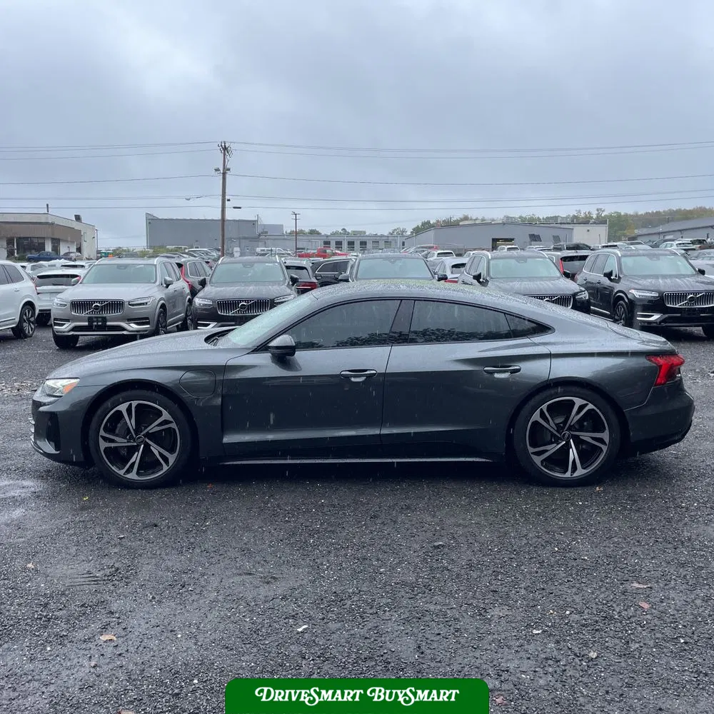 2023 Audi e-tron GT Premium Plus