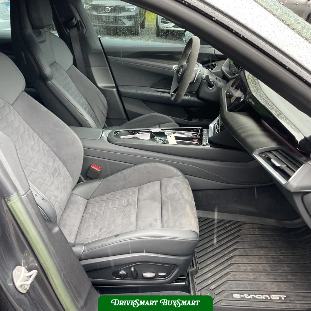 2023 Audi e-tron GT Premium Plus