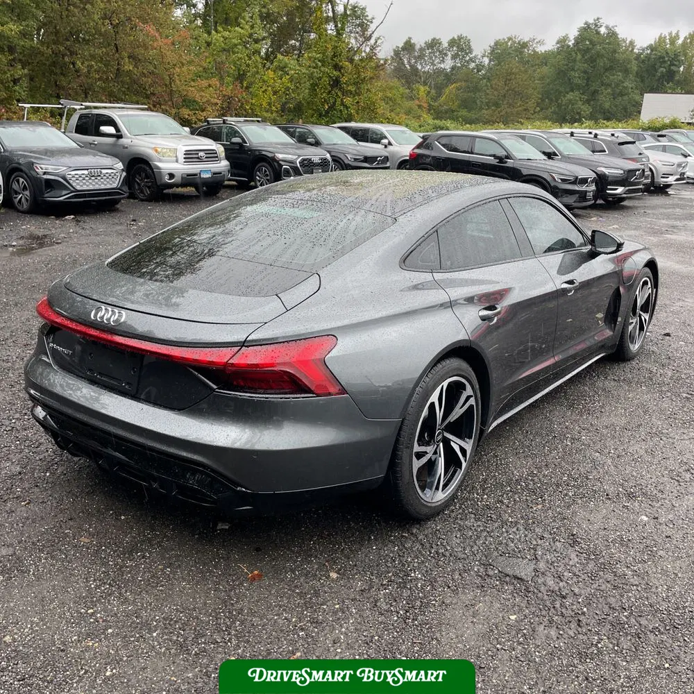 2023 Audi e-tron GT Premium Plus