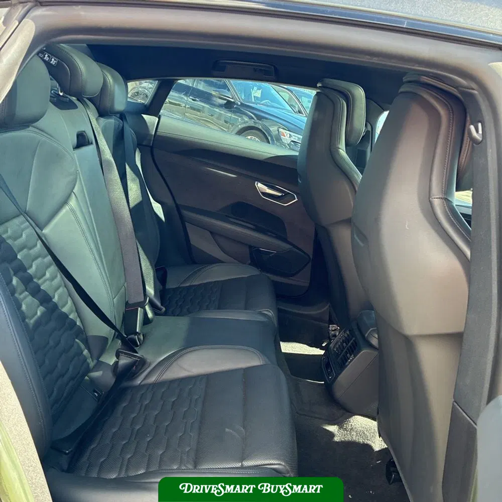2023 Audi e-tron GT Premium Plus