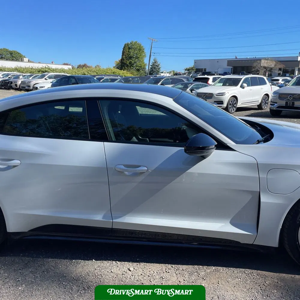 2023 Audi e-tron GT Premium Plus