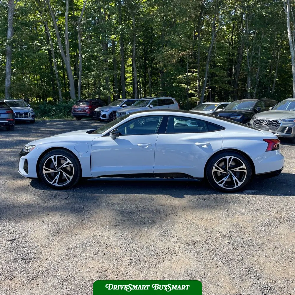 2023 Audi e-tron GT Premium Plus