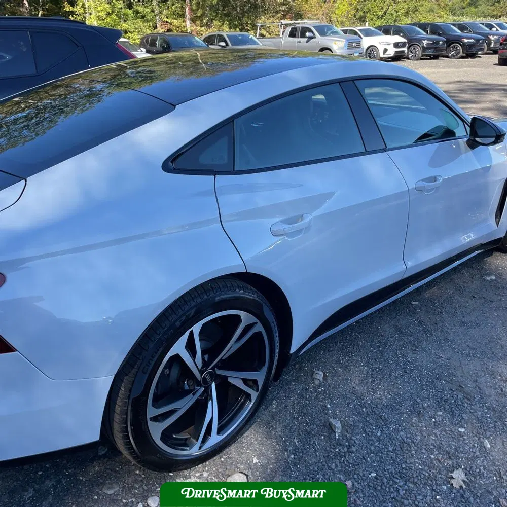 2023 Audi e-tron GT Premium Plus