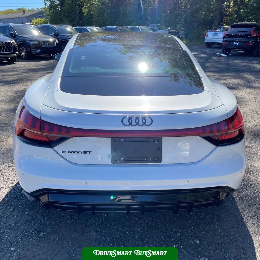 2023 Audi e-tron GT Premium Plus