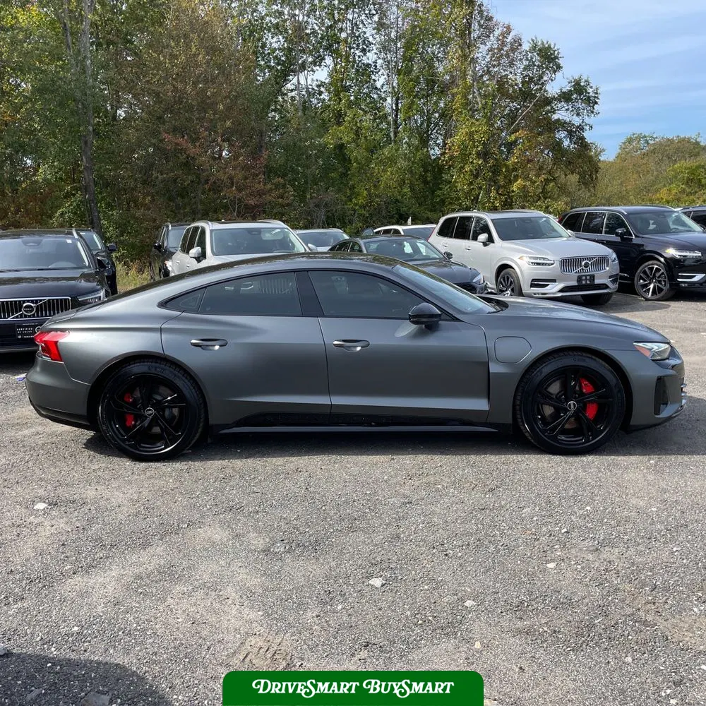 2023 Audi e-tron GT Premium Plus