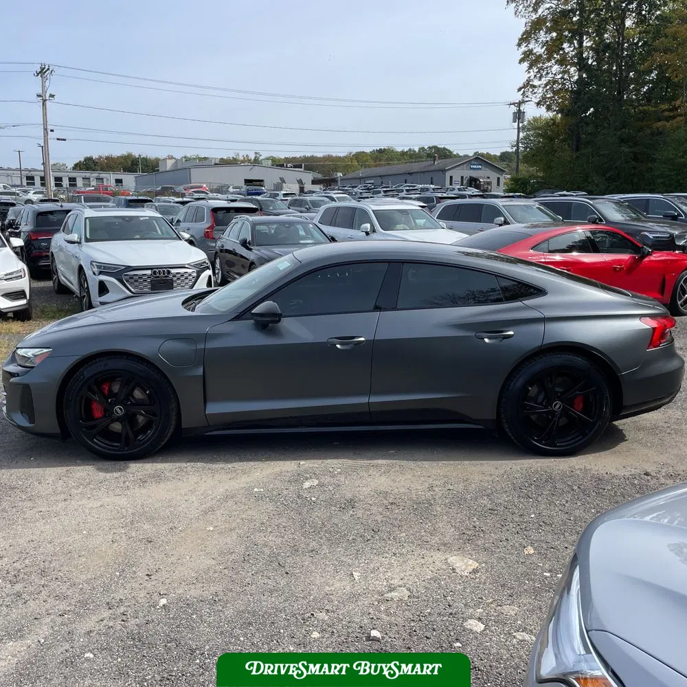 2023 Audi e-tron GT Premium Plus