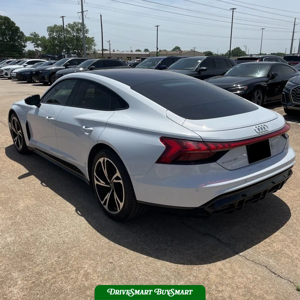 2022 Audi e-tron GT Premium Plus