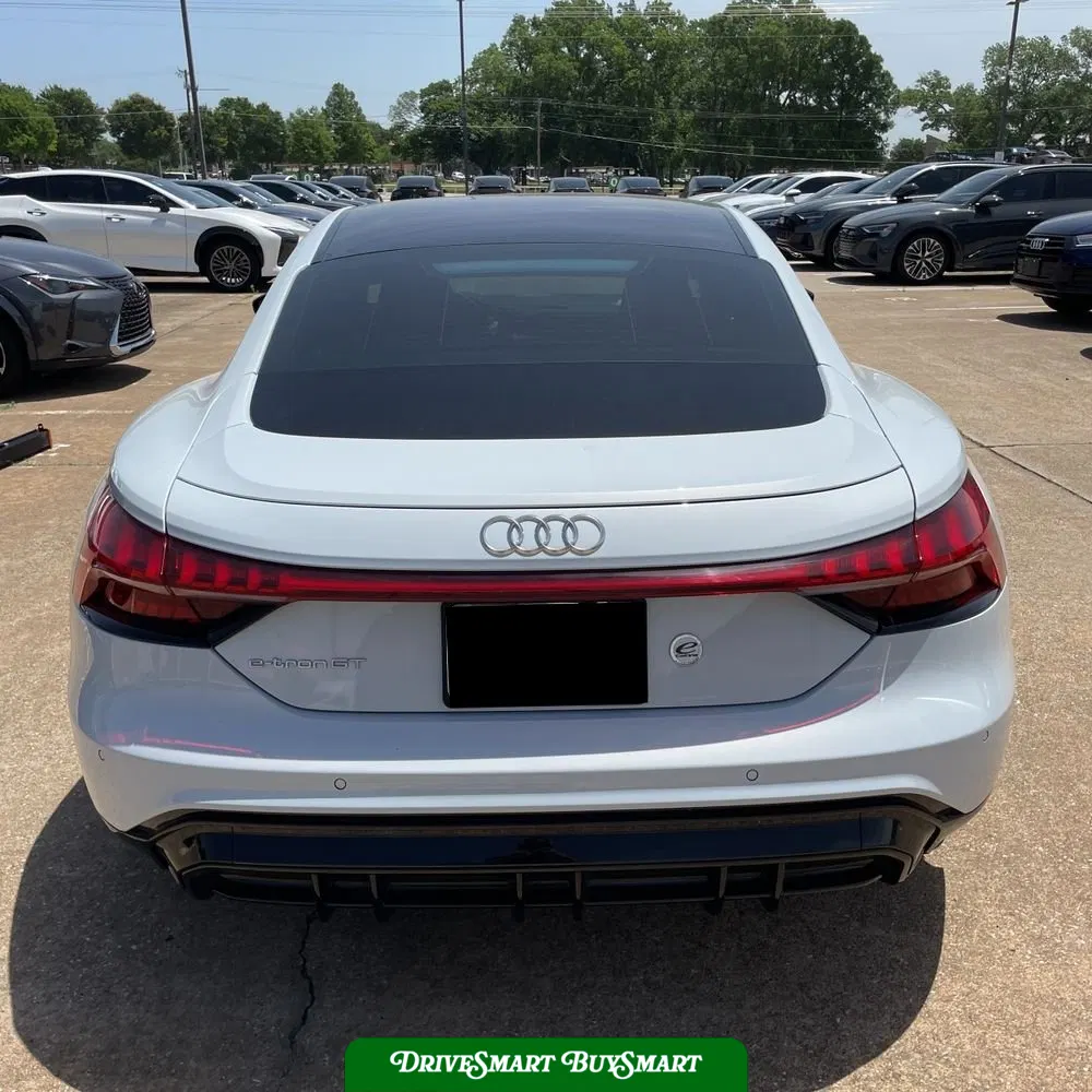 2022 Audi e-tron GT Premium Plus