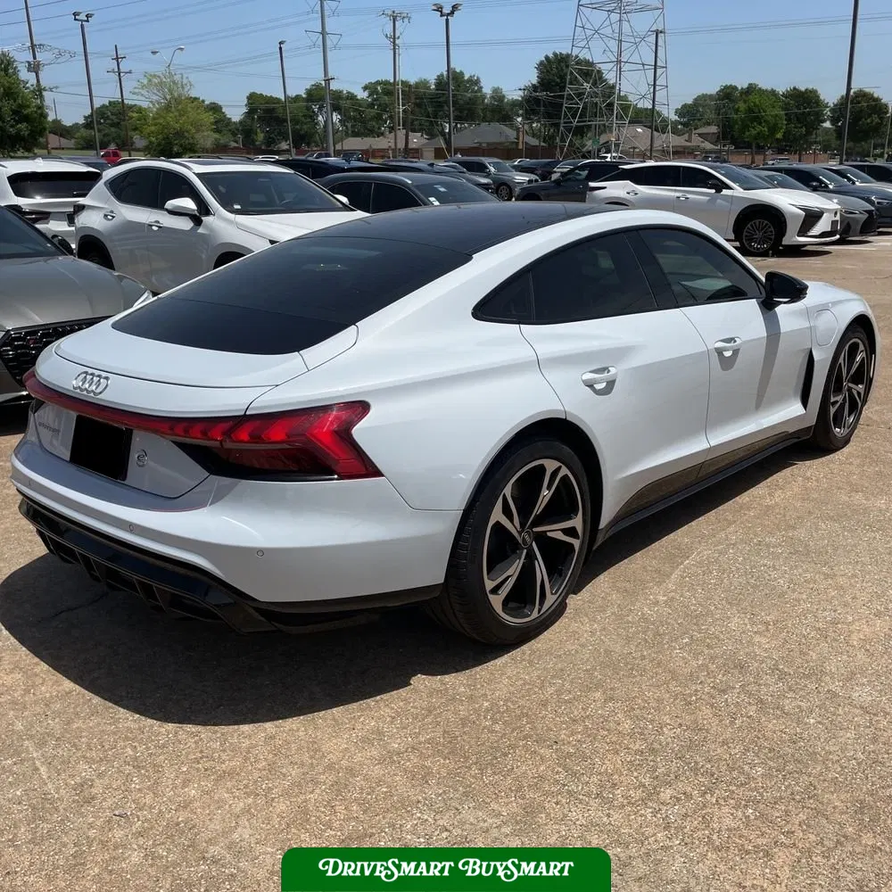 2022 Audi e-tron GT Premium Plus
