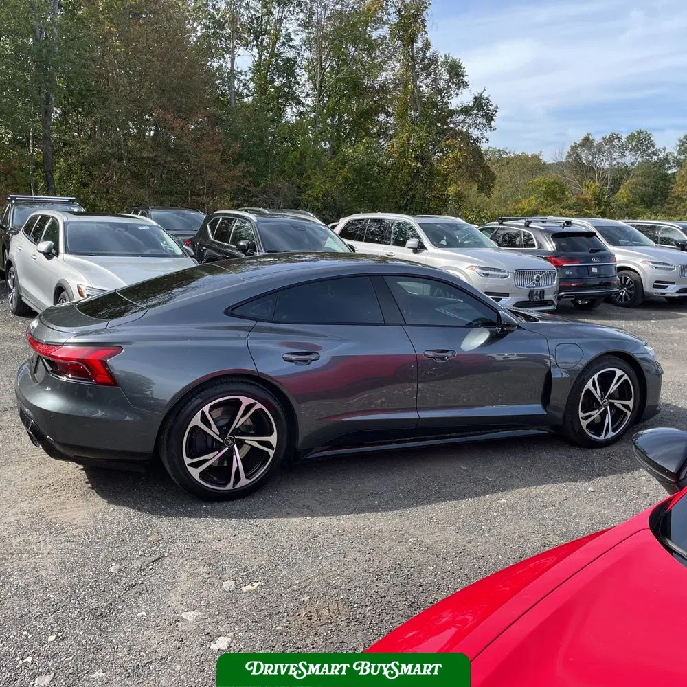 2023 Audi e-tron GT Premium Plus