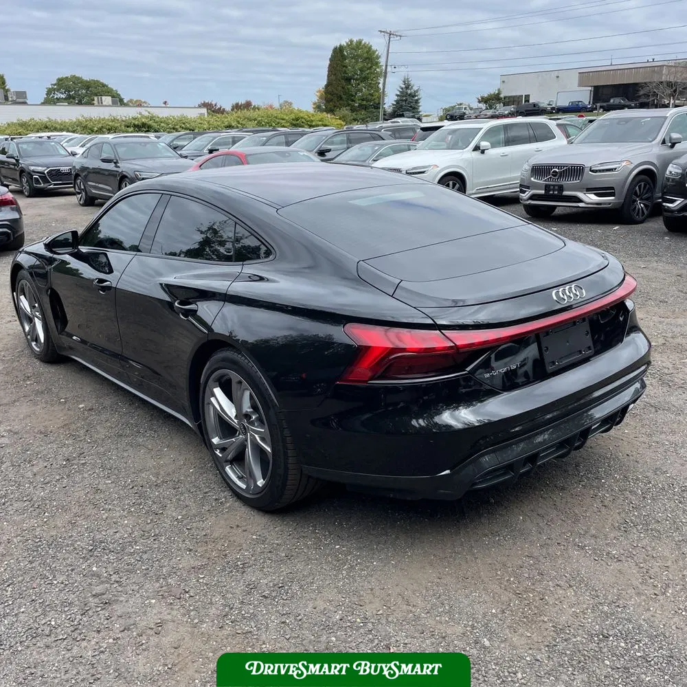2023 Audi e-tron GT Prestige