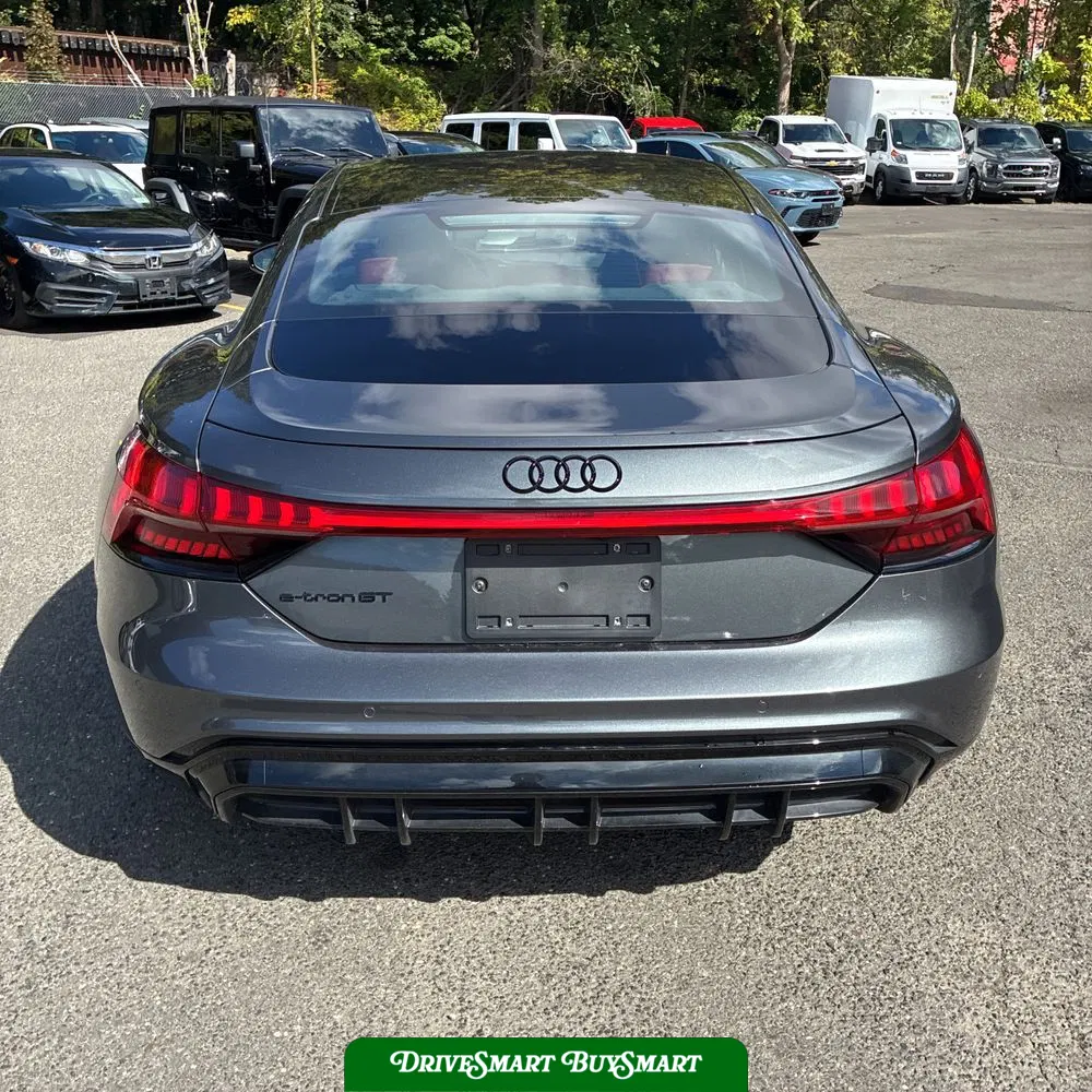 2024 Audi e-tron GT Prestige