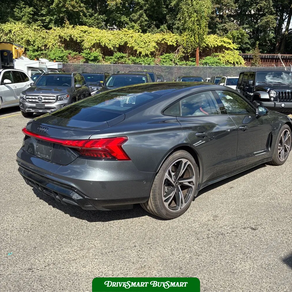 2024 Audi e-tron GT Prestige