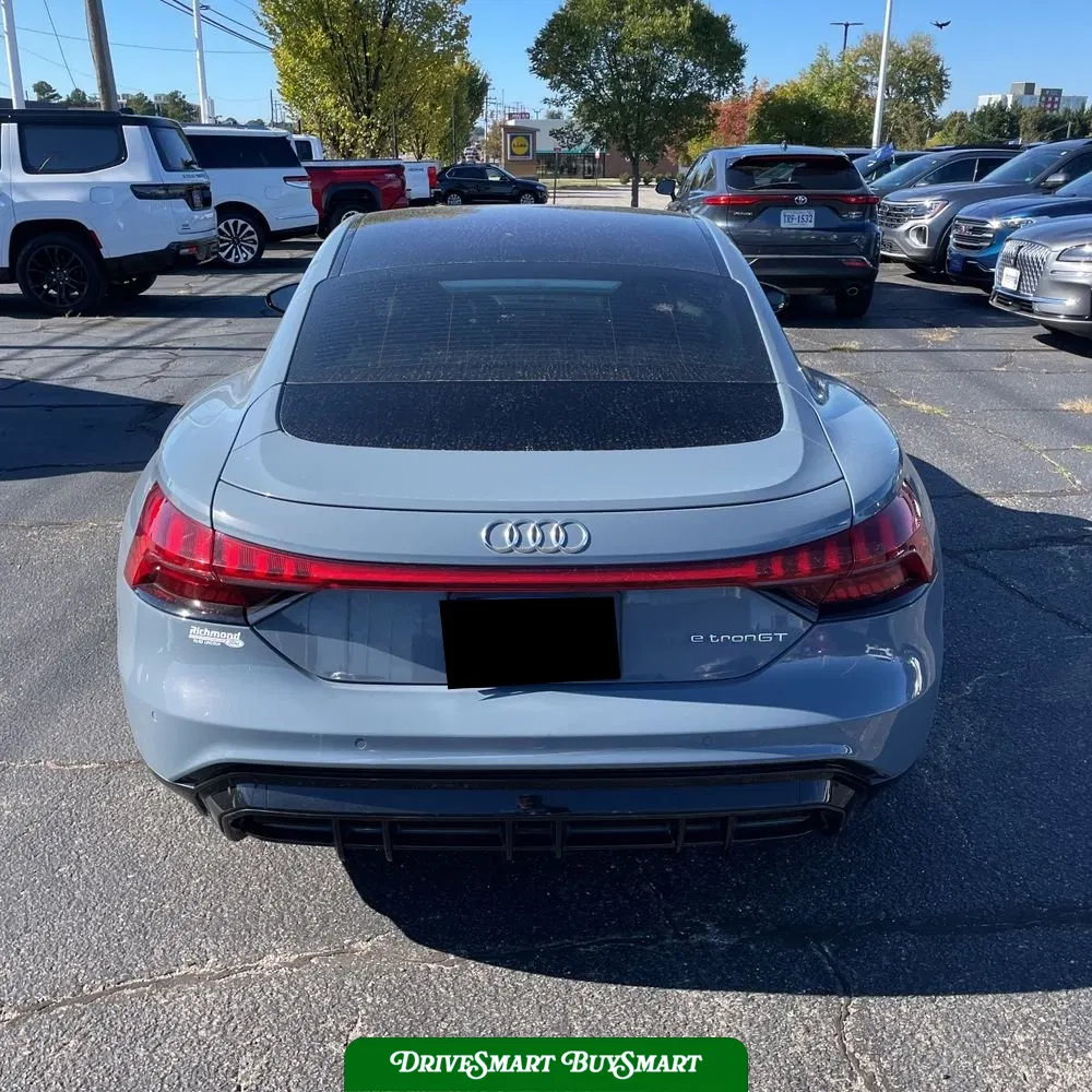 2022 Audi e-tron GT Prestige