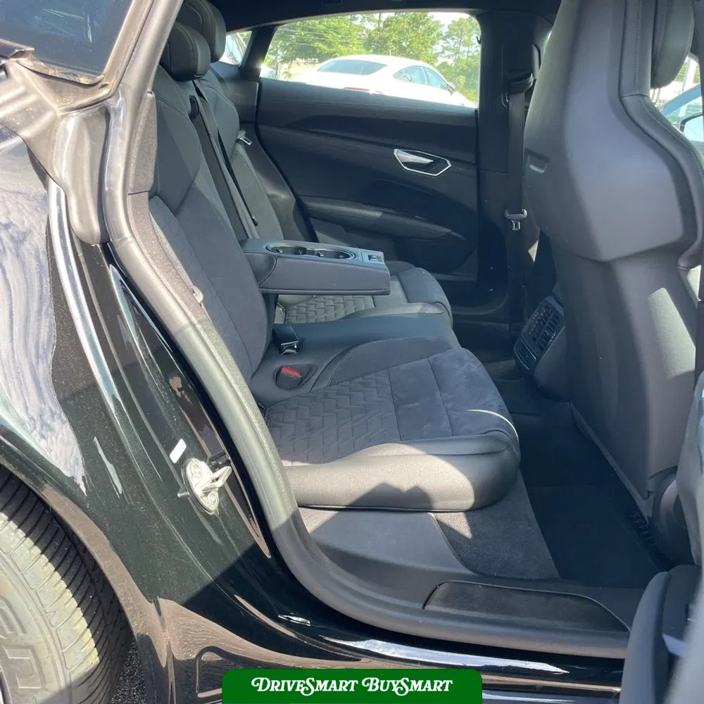 2022 Audi e-tron GT Premium Plus