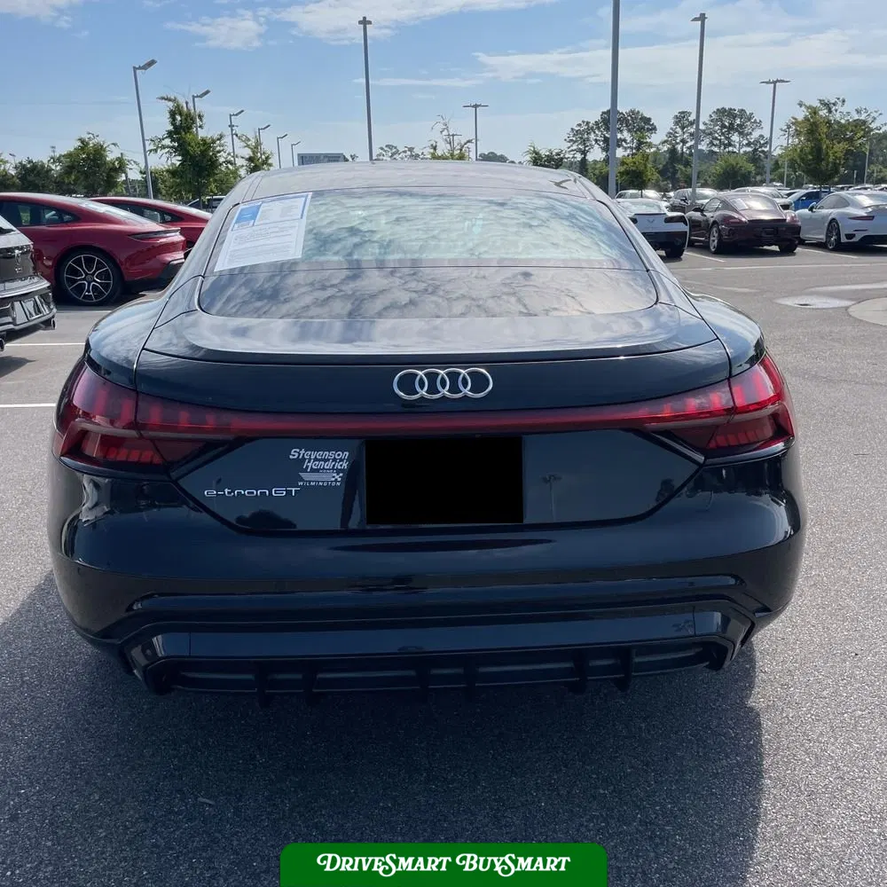 2022 Audi e-tron GT Premium Plus