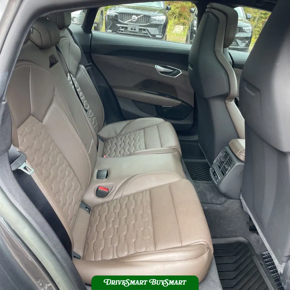 2023 Audi e-tron GT Premium Plus