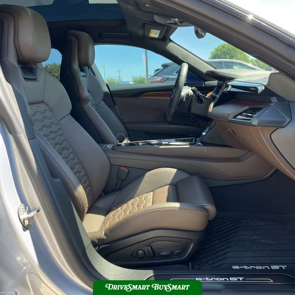 2024 Audi e-tron GT Premium Plus