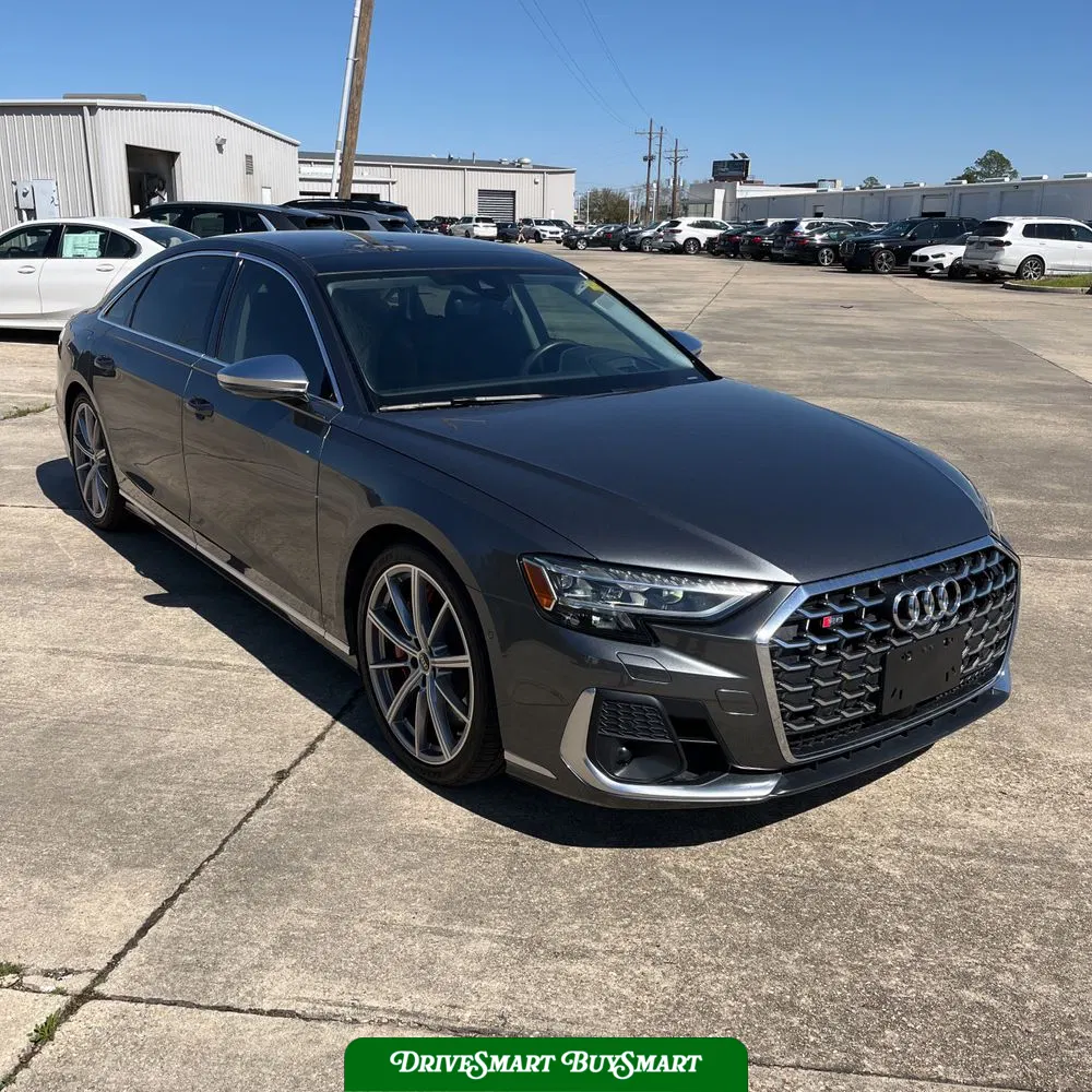 2022 Audi S8
