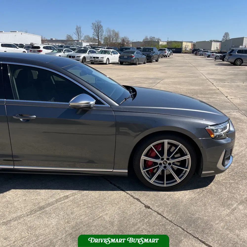 2022 Audi S8