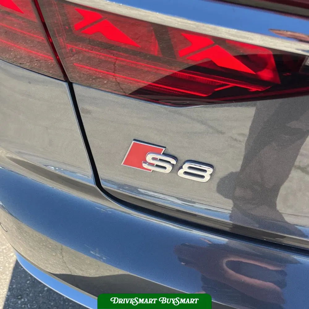 2022 Audi S8
