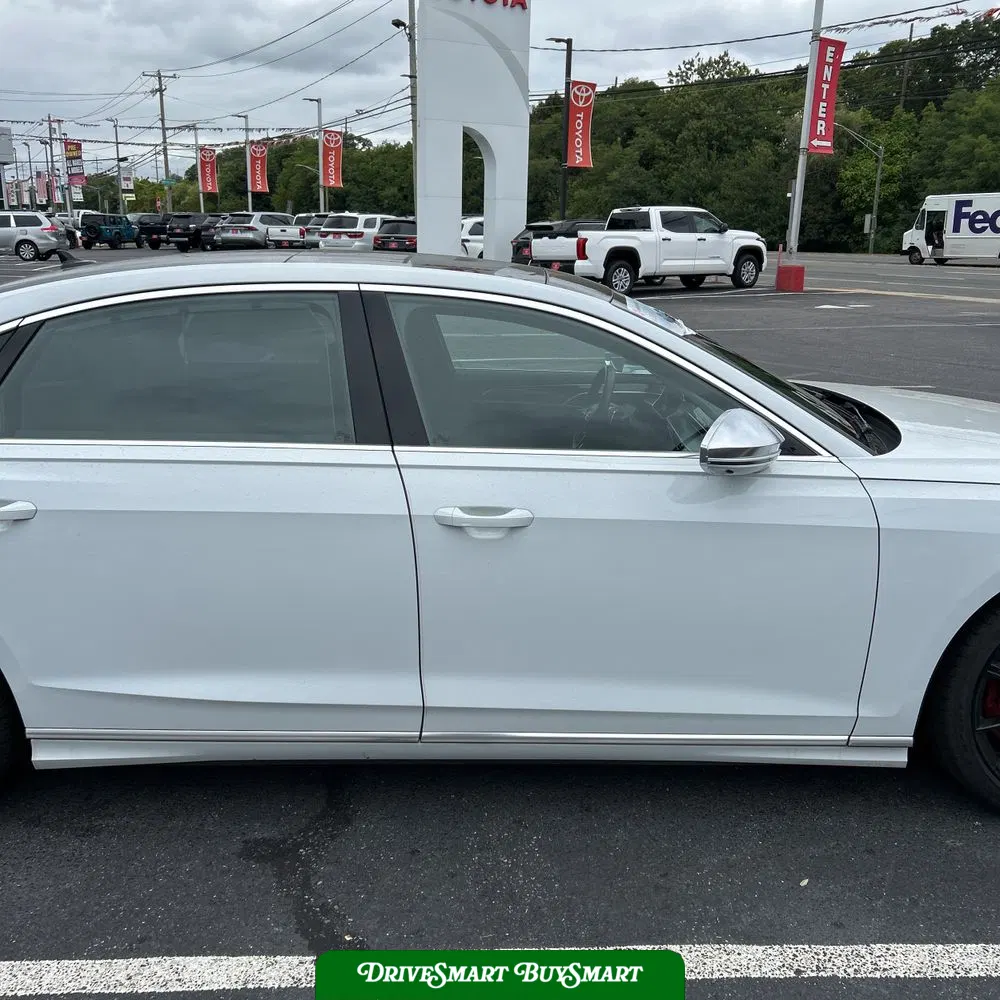 2023 Audi S8