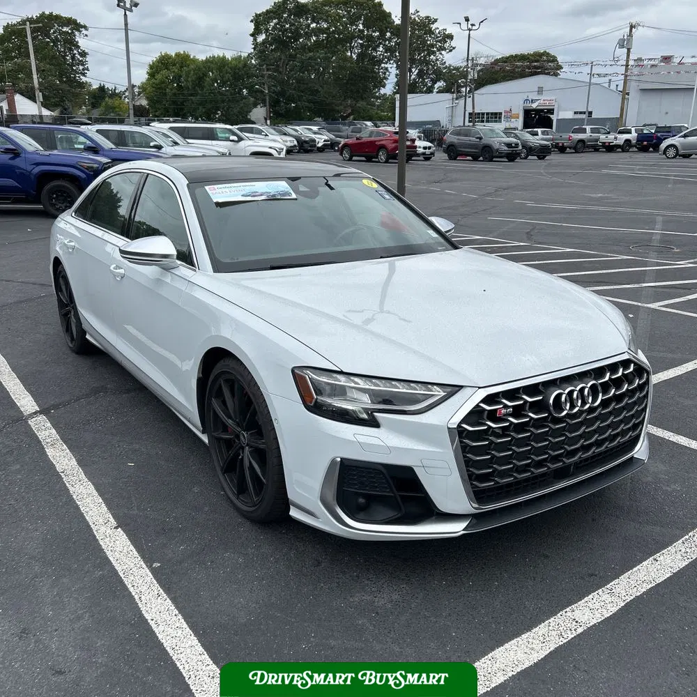 2023 Audi S8