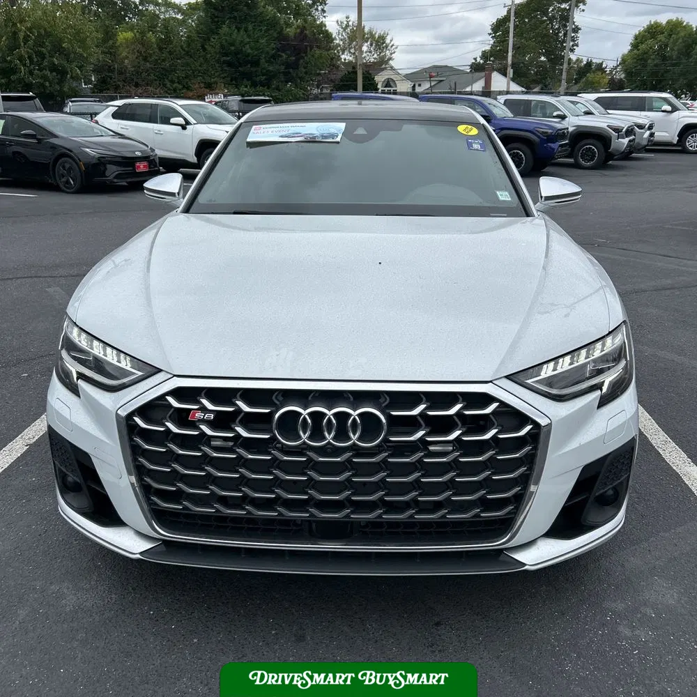 2023 Audi S8