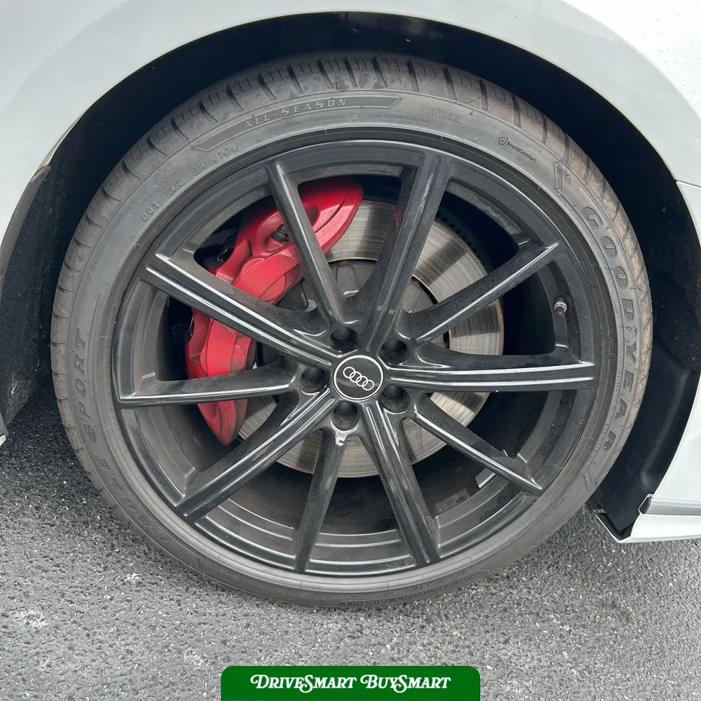 2023 Audi S8