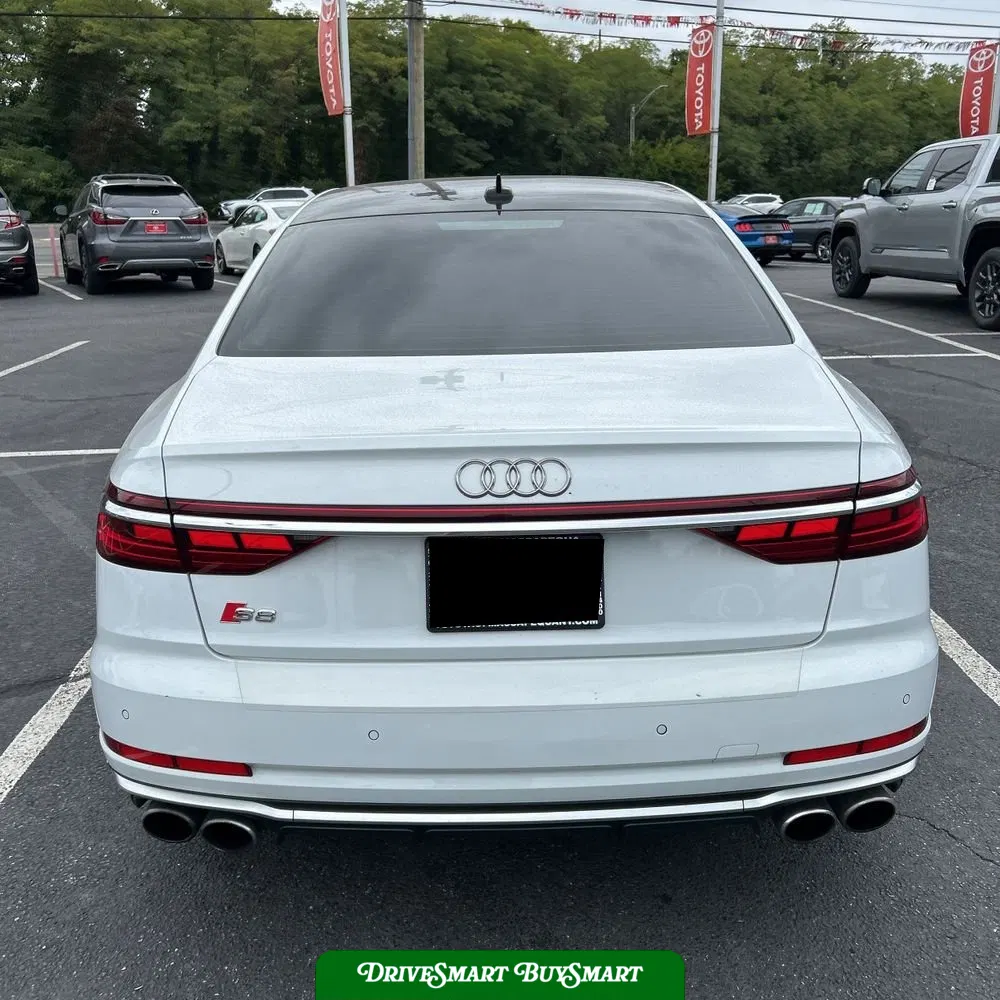 2023 Audi S8