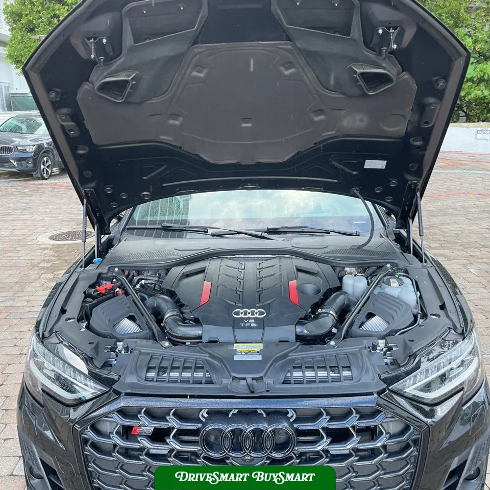 2023 Audi S8