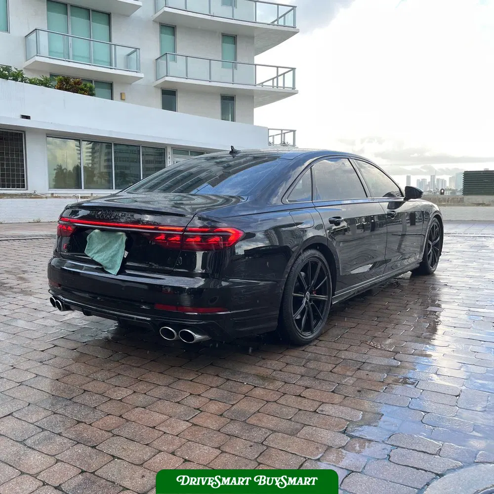 2023 Audi S8