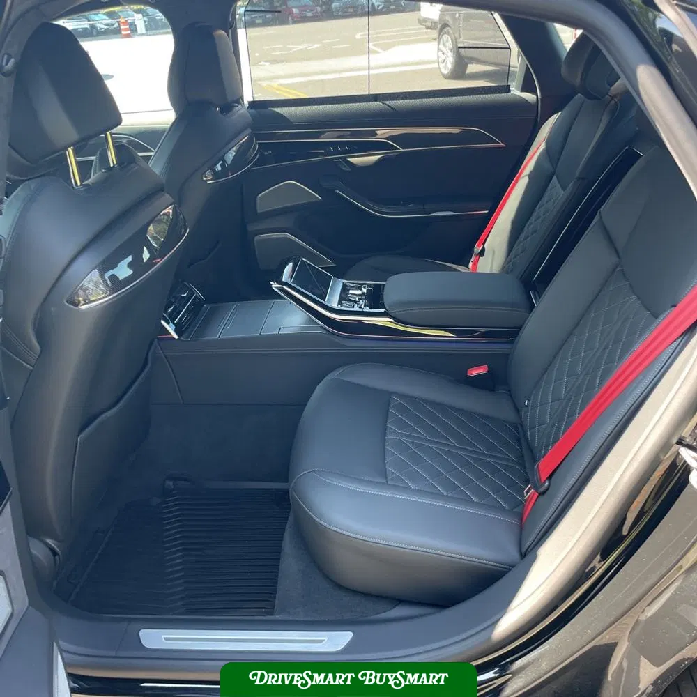 2024 Audi S8 Base