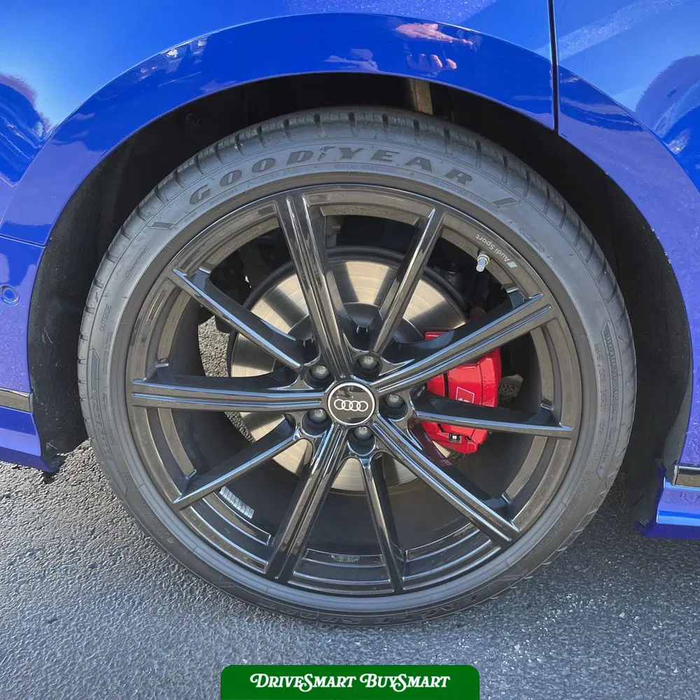 2023 Audi S8