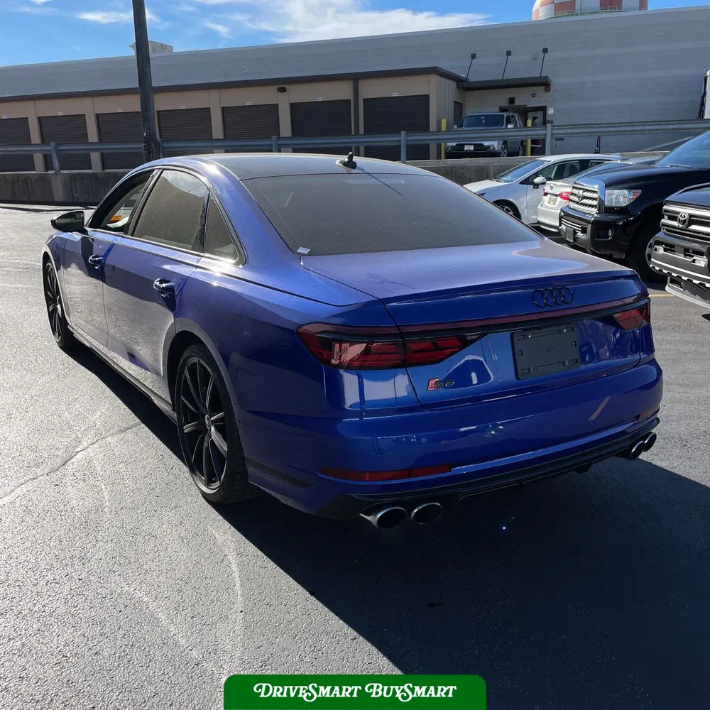 2023 Audi S8